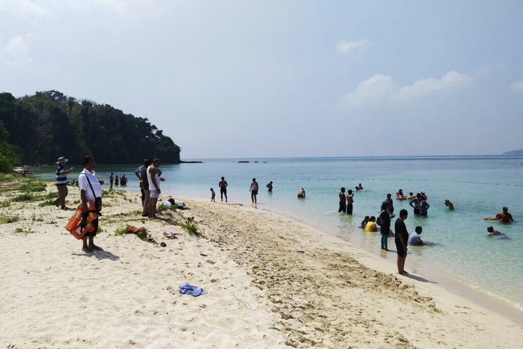 Jolly Buoy Island @1,275/-pp